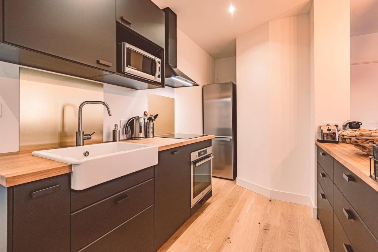 Charme De L'Ancien Pour Cet Appartement Entierement Renove Dans L'Hypercentre De Reims Luaran gambar
