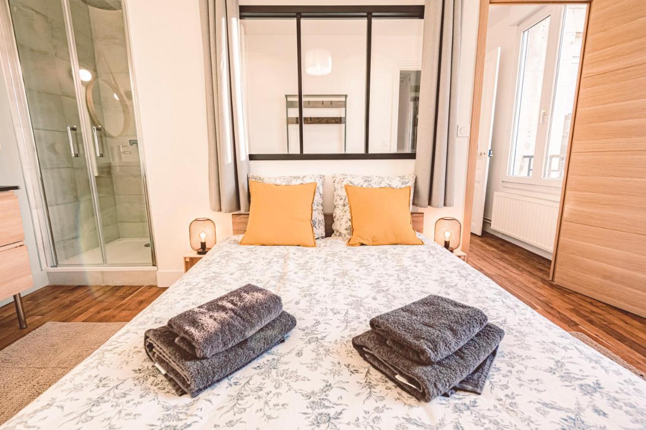 Charme De L'Ancien Pour Cet Appartement Entierement Renove Dans L'Hypercentre De Reims Luaran gambar