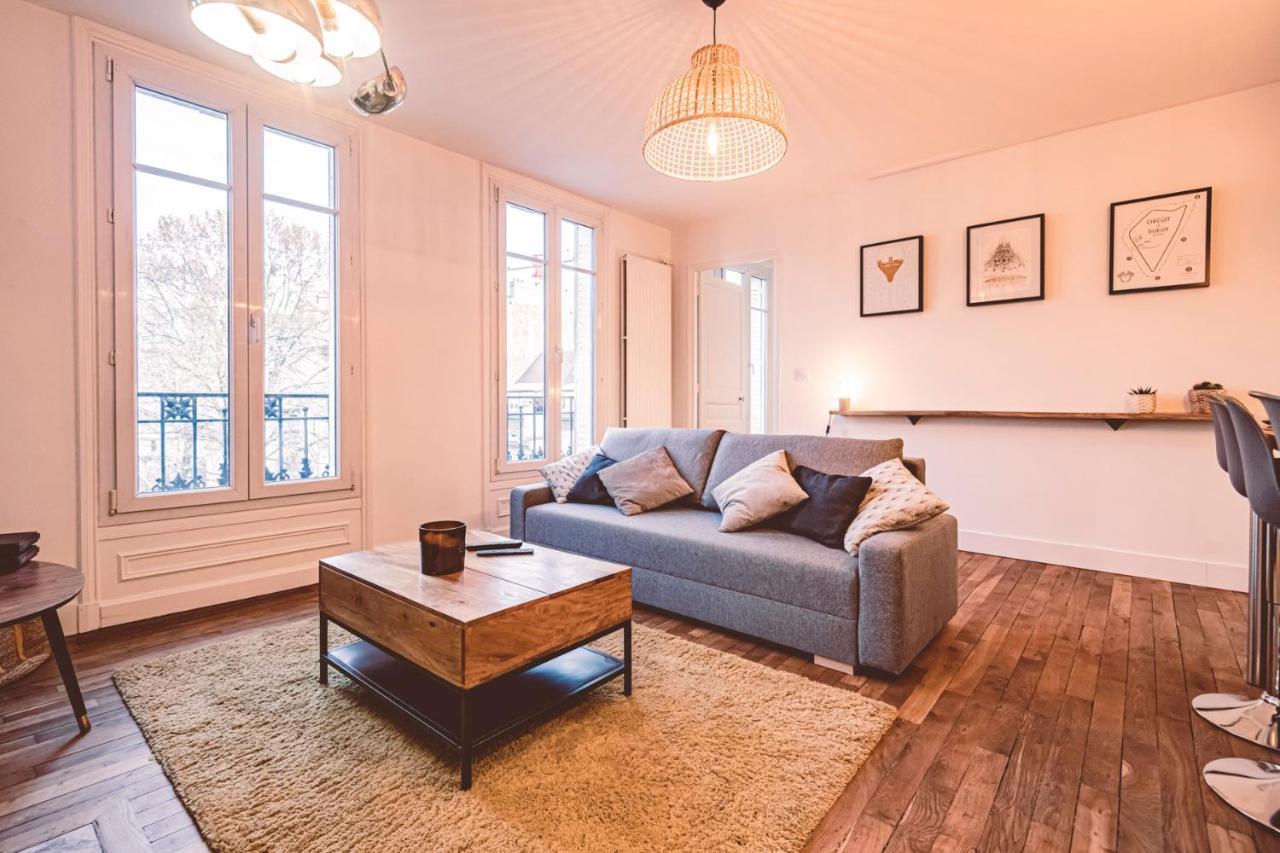 Charme De L'Ancien Pour Cet Appartement Entierement Renove Dans L'Hypercentre De Reims Luaran gambar